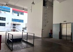 Hh @ Kallang (D13), Factory #560611541